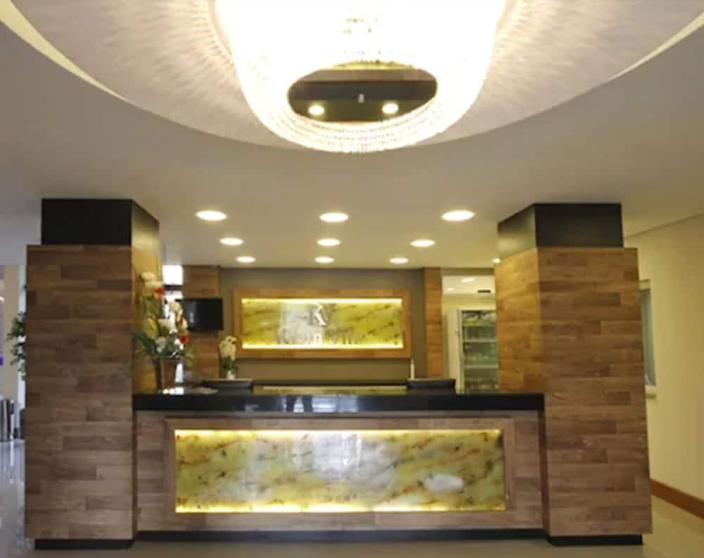 Sky Hotel 3*