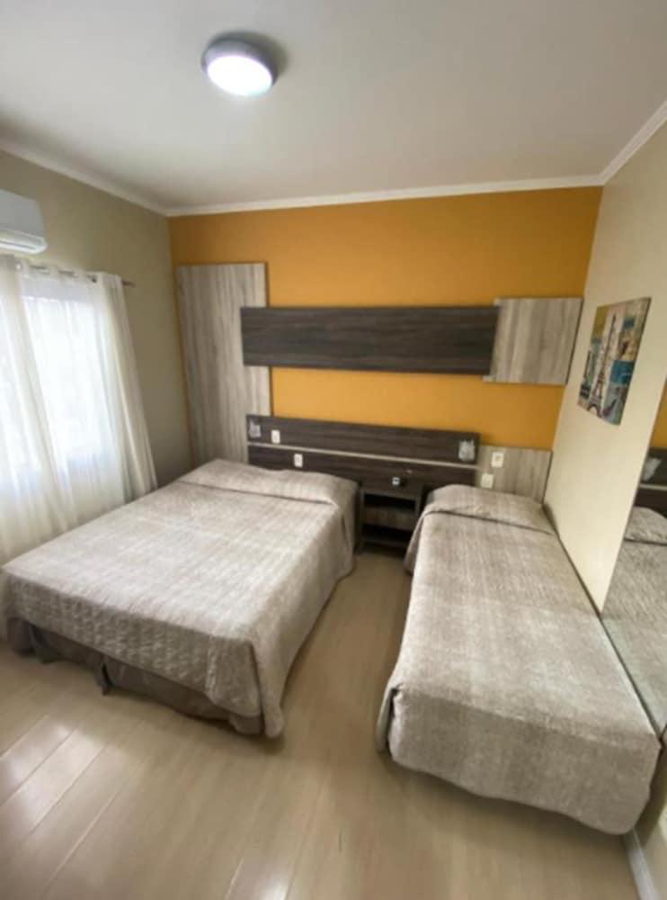 Hotel Sky 3*