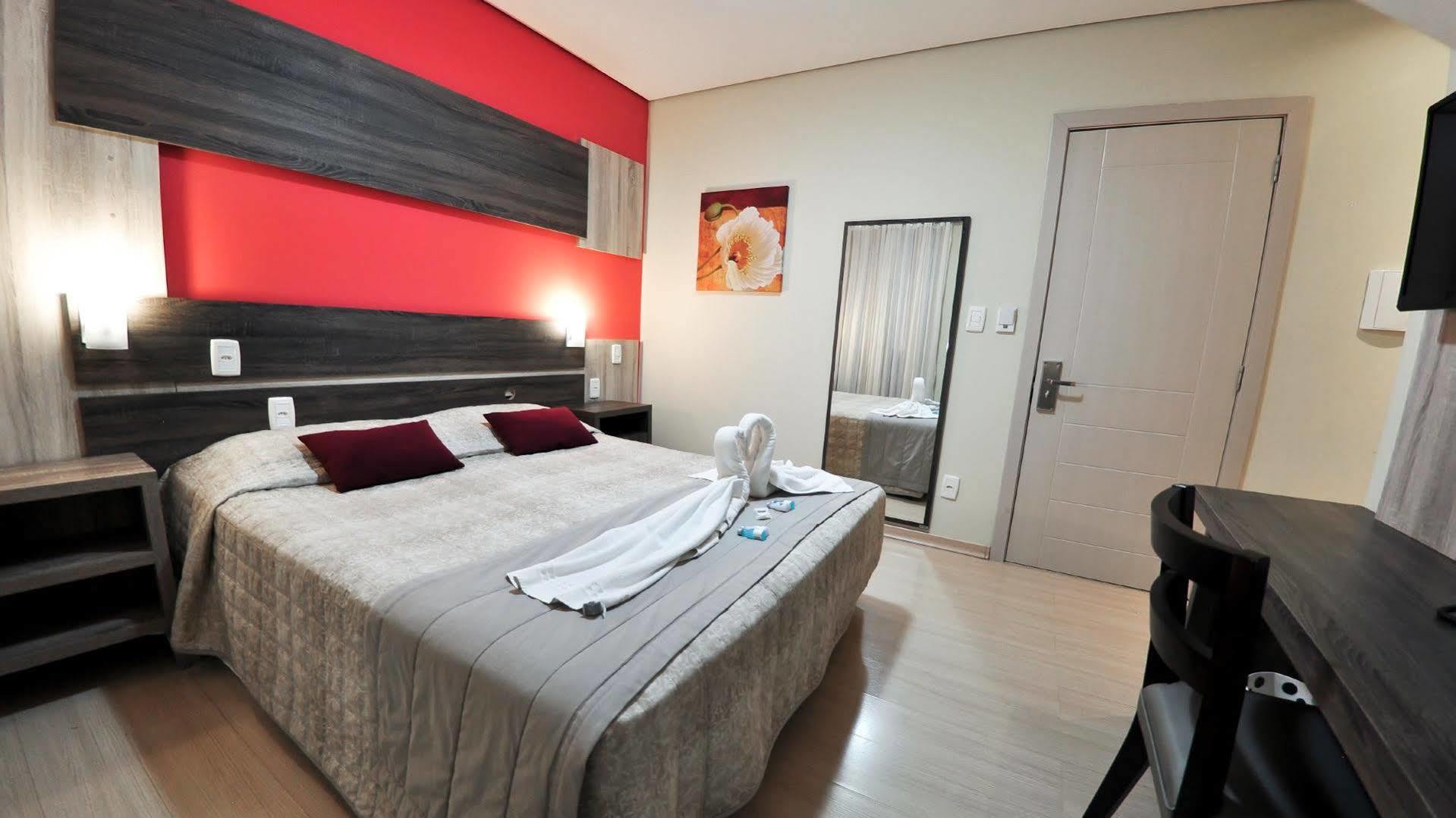 Sky Hotel 3*